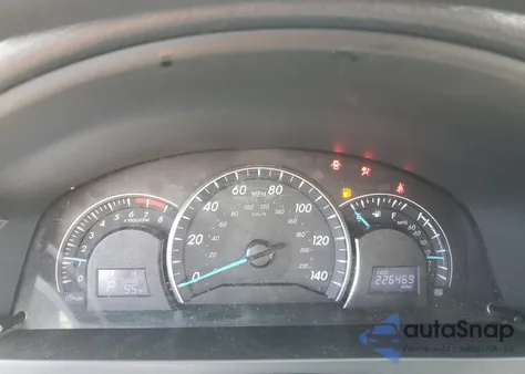 2012 Toyota Camry Base z USA, uszkodzony, nr VIN 4T1BF1FK1CU026329